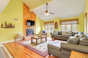 Pocono Retreat: Access to Community Lake & Beach!