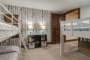 'eagle Crest Lodge' - Large Group Getaway!