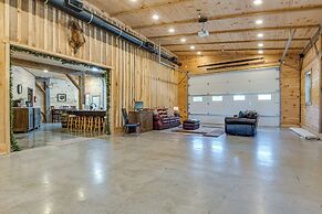 'eagle Crest Lodge' - Large Group Getaway!