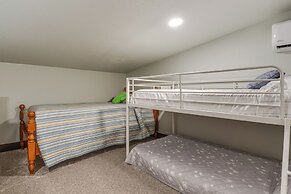 'eagle Crest Lodge' - Large Group Getaway!