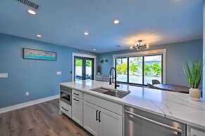 Walk to Beach: Getaway w/ Pool in Naples!