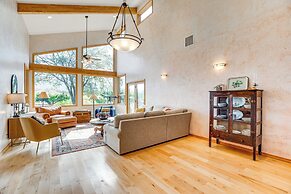 'mesa View House' w/ Hot Tub: Walk to Winery!