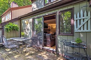 Condo w/ Furnished Deck - Walk to Sugar Mountain!