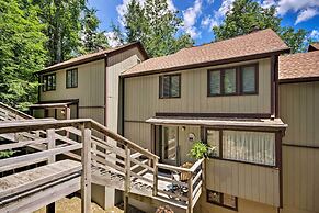Condo w/ Furnished Deck - Walk to Sugar Mountain!