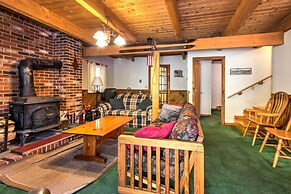 Cozy Bartlett Townhome < 3 Mi to Attitash Mountain