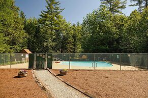 Cozy Bartlett Townhome < 3 Mi to Attitash Mountain