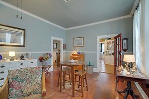 Pet-friendly Home w/ Yard: 3 Mi to Dtwn Houston!