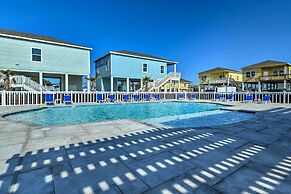 6 Mi to Beach: Rockport Home w/ Pool Access!