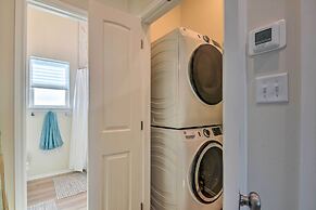 6 Mi to Beach: Rockport Home w/ Pool Access!