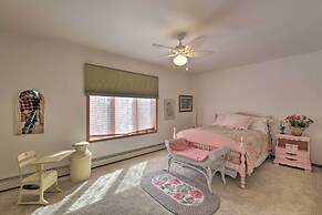 Spacious Angel Fire Cabin < 4 Miles to Resort!