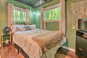 Pet-friendly Stanwood Sanctuary w/ Fire Pit!