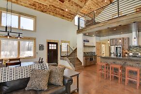 Riverfront Home w/ Bbq: 2 Mi to Downtown Gunnison!