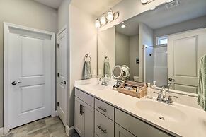 Castle Hayne Retreat: 6 Mi to Dtwn Wilmington