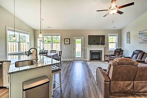 Castle Hayne Retreat: 6 Mi to Dtwn Wilmington