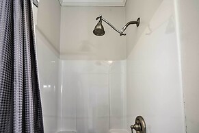 Charming Spring Lake Retreat, 1 Mi to Beach!