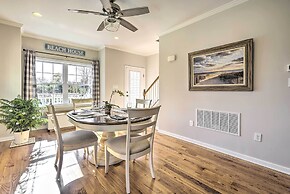 Charming Spring Lake Retreat, 1 Mi to Beach!