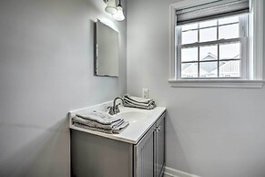 Charming Spring Lake Retreat, 1 Mi to Beach!