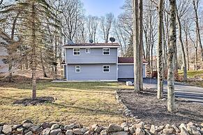 Hot Tub, Fire Pit & Game Room: Tobyhanna Home!