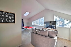 Hot Tub, Fire Pit & Game Room: Tobyhanna Home!