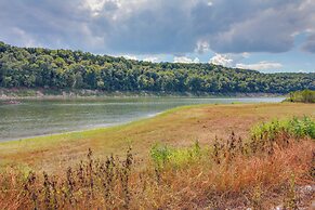 Bull Shoals Lake Home at Beaver Creek Marina!
