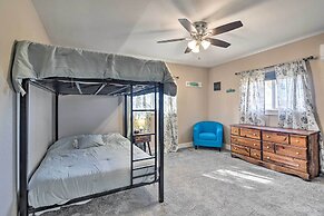 Cozy Retreat w/ Yard Space ~ 11 Mi to Longmont!