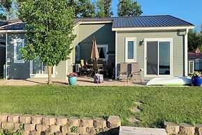 The Lakefront Home - 5 Minutes From Detroit Lakes!