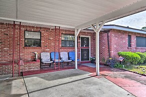 Cozy Jacksonville Home w/ Yard ~ 8 Mi to Dtwn