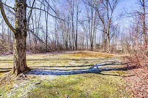 Pet-friendly Youngstown Cottage w/ Yard