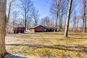 Pet-friendly Youngstown Cottage w/ Yard