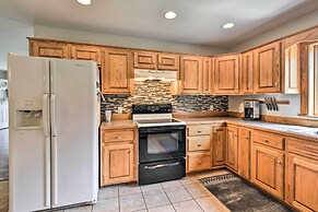 Pet-friendly Woodsy Gem: 1/4 Mi to Chesapeake Bay