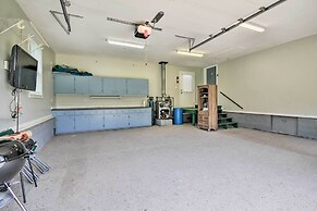 Pet-friendly Woodsy Gem: 1/4 Mi to Chesapeake Bay