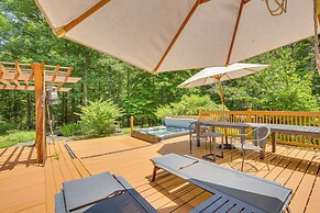 Accord Vacation Rental w/ Pool & Hot Tub!