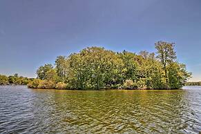 Island Cottage on Evans Lake - Bring Your Boat!