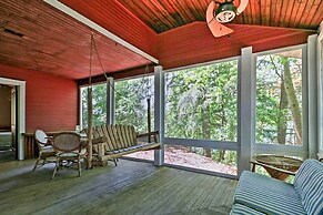 Island Cottage on Evans Lake: Boat Rental Required