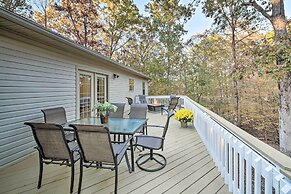 Tranquil Hot Springs Retreat w/ Fire Pit & Grill!