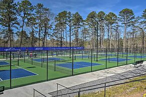 Fire Pit & Grill: Tranquil Retreat in Hot Springs