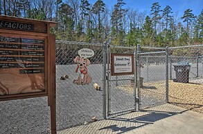 Fire Pit & Grill: Tranquil Retreat in Hot Springs