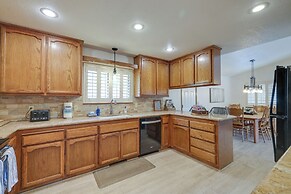 Hikers Escape Home Near Beach, Golf & Yosemite