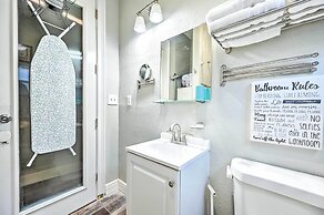 Updated Ybor City Duplex ~ 1/2 Mi to Seventh Ave!