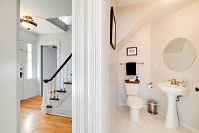 < 4 Mi to Cooperstown: Charming Historic Home!