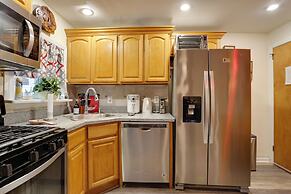 Newark Home w/ Deck & Fire Pit, 16 Mi to Nyc!