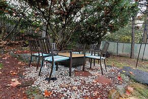 Newark Home w/ Deck & Fire Pit, 16 Mi to Nyc!