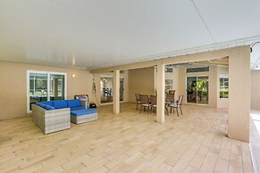 Private Fort Myers Escape w/ Screened Pool & Lanai