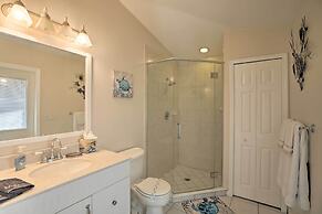 Private Fort Myers Escape w/ Screened Pool & Lanai