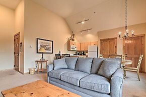 Keystone Ski Condo w/ Mtn View - Walk to Gondola!