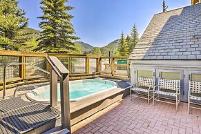 Keystone Ski Condo w/ Mtn View - Walk to Gondola!