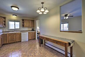 Pet-friendly Grand Junction Townhome w/ Yard!