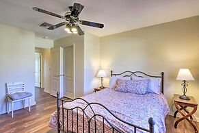 Pet-friendly Grand Junction Townhome w/ Yard!