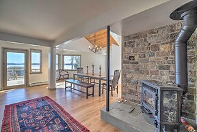 Plattsburgh Home w/ Deck on Lake Champlain