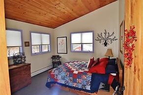 South Londonderry Home, Walk to Magic Mtn Ski Area